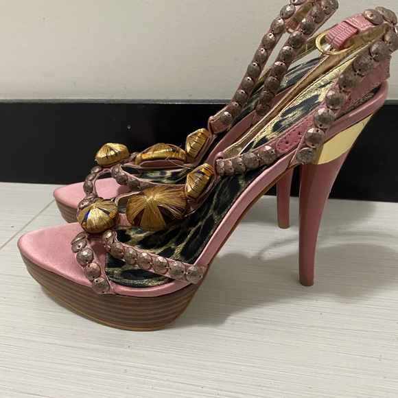 ♦️SOLD ♦️ SOLD ♦️Brand New Bebe Sandals - Picture 3 of 11